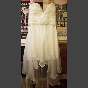 Beautiful light cream/white prom dress